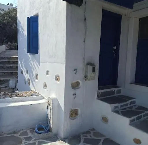 δίκλινο με εξαιρετικό μπαλκόνι * Donoussa